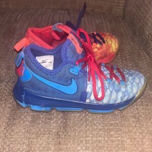 Nike KD limited edition Kids Mismatched Bright Blue & Red Nike Sneakers
